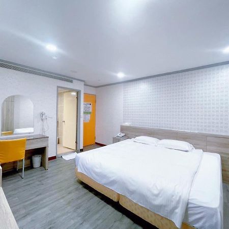 A22 Wei Lu Hotel 薇旅 Zhongli Exterior foto