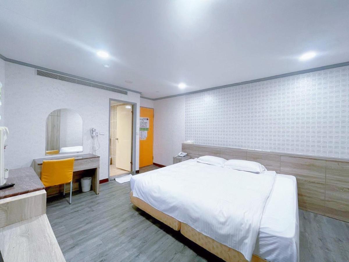 A22 Wei Lu Hotel 薇旅 Zhongli Exterior foto